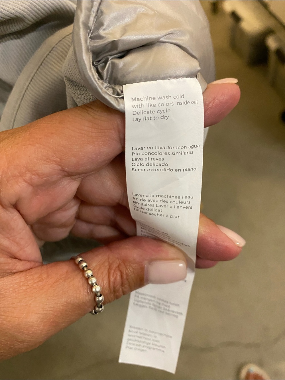 Fabletics Puffer Vest - Picture 4 of 6